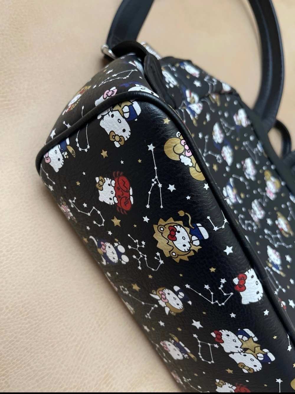 Hello Kitty Loungefly - Picture 3 of 4